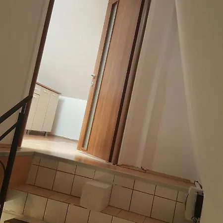 Lexington Apartment