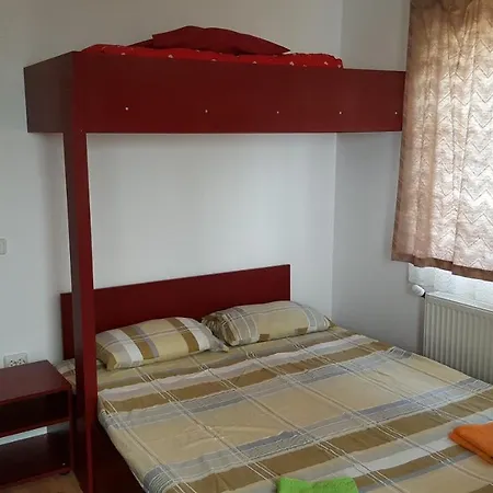 Lexington Apartment