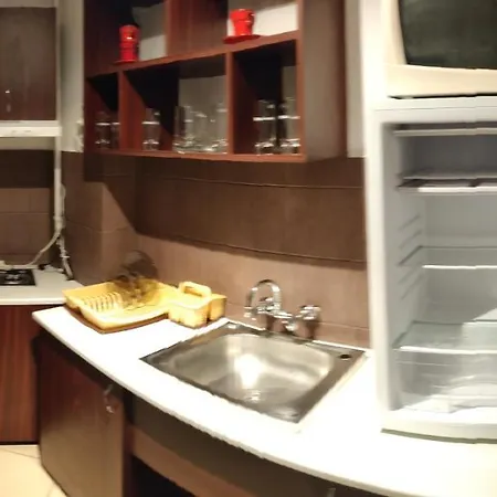 Lexington Apartment *